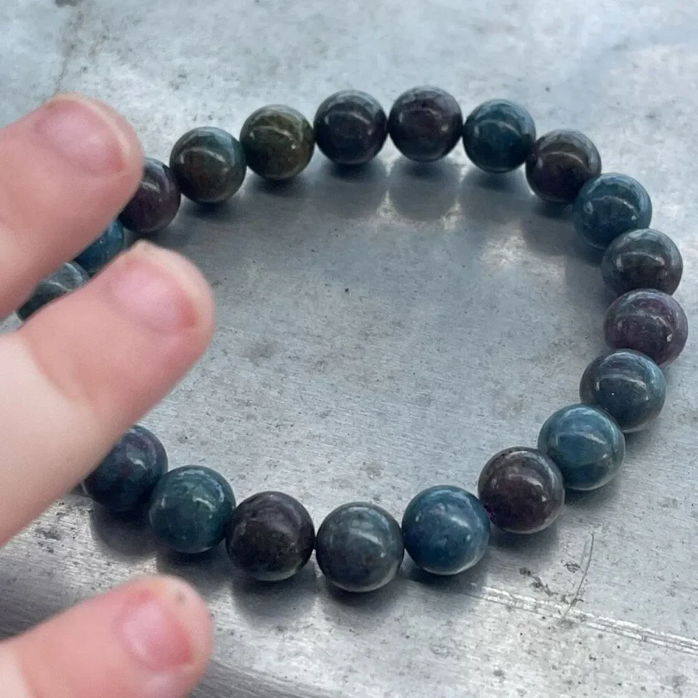 Ruby Fuchsite with Kyanite beaded bracelet 6.75” crystal healing emotional suppo